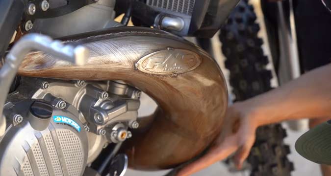 How to Clean a 2 Stroke Exhaust