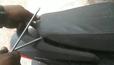 How to Remove Motorcycle Seat without Key