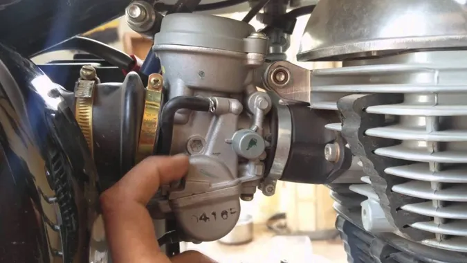 Top Easy Steps to Draining a Motorcycle Carburetor