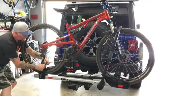 Hitch mounted bike racks for jeep