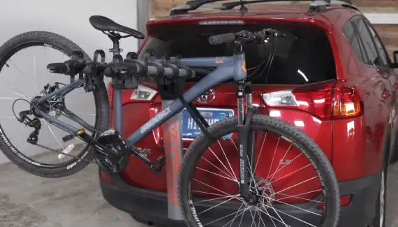 How Does a Hitch Tightener Work for a Bouncing Bike Rack